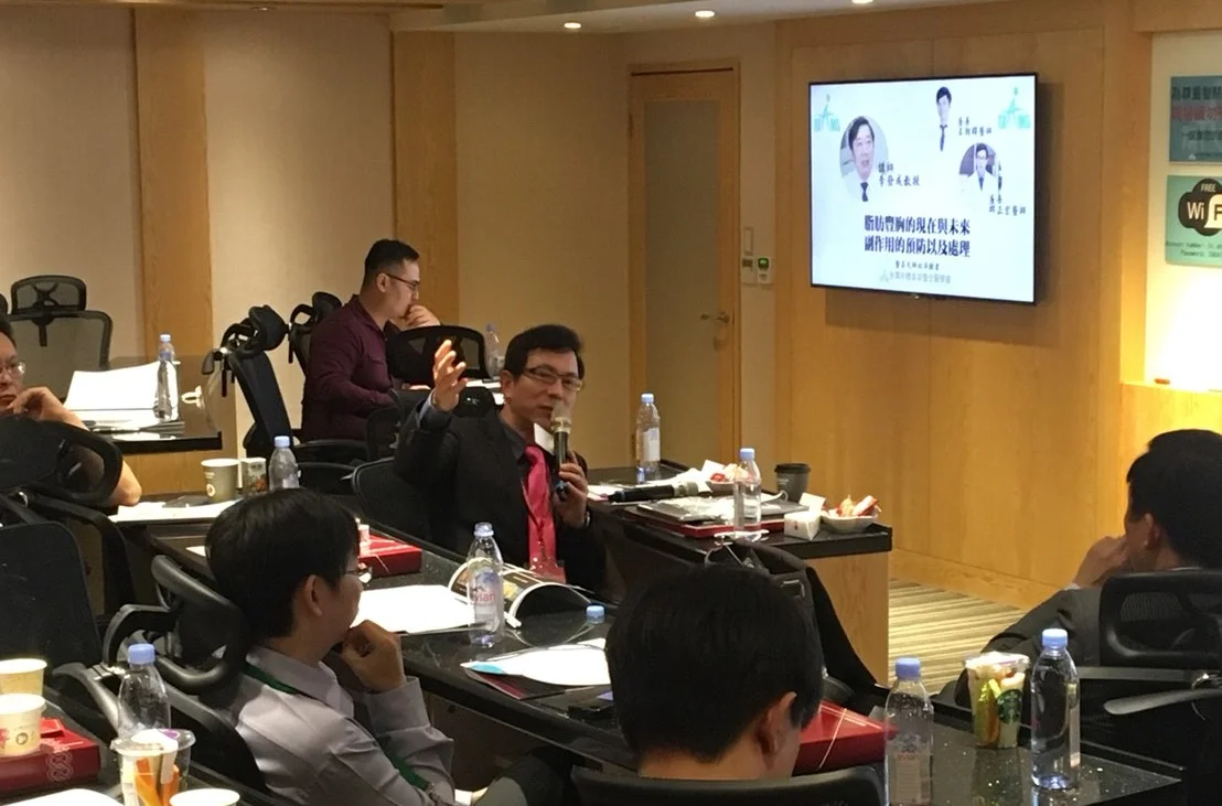 邱醫師提出正解:衛福部從來沒有禁止自體脂肪隆乳手術 邱醫師提出正解:衛福部從來沒有禁止自體脂肪隆乳手術