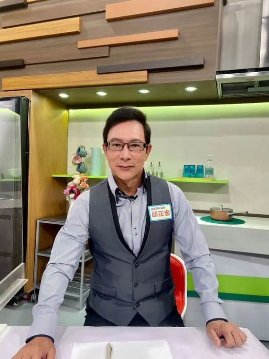 景升診所 自體脂肪論文 連續七年刊登國際期刊 2021年05月受邀擔任《健康2.0》節目專家來賓 182196989 4370479052964161 3967696541316326226 n 1