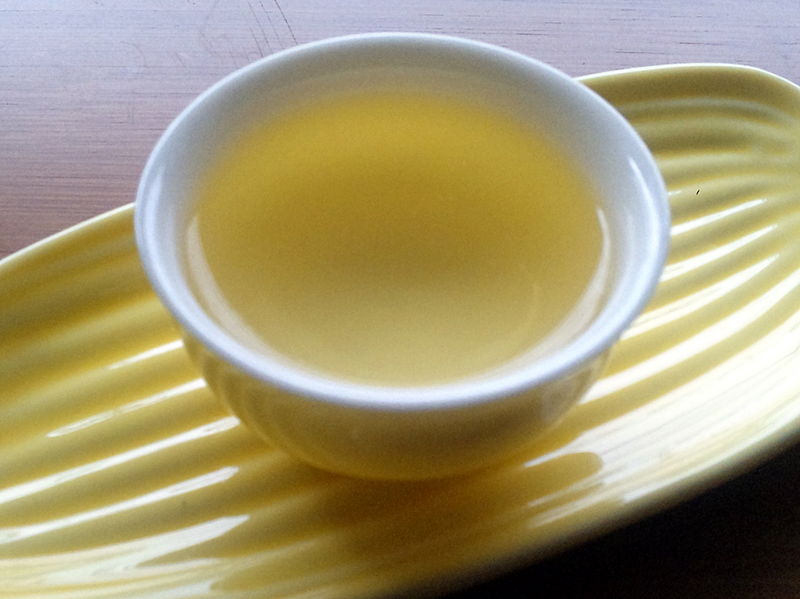 茶中的主要成分：茶鹼、兒茶素、單寧、咖啡因